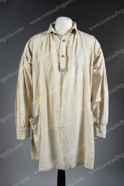 null SHIRT THAT BELONGED TO COUNT LEON TOLSTOY THE MOST FAMOUS RUSSIAN WRITER.
RUSSIAN...