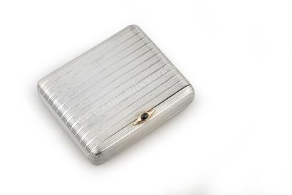null * SILVER CIGARETTE CASE.
By FABERGÉ, Moscow, 1908-1917.
Rectangular shape, rounded...