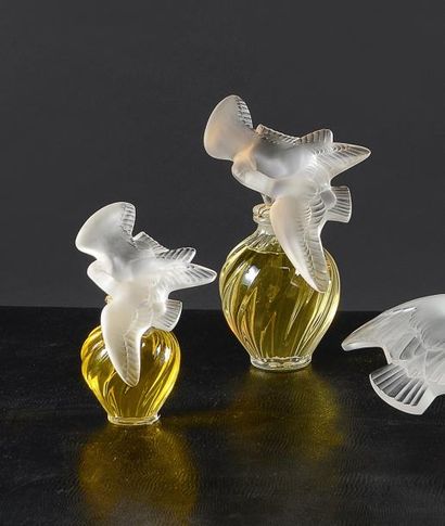 NINA RICCI "L'Air du Temps" - (1948) Série de 4 flacons en cristal Lalique, 3 modèles...