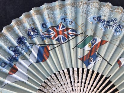 null FIRST WORLD WAR - circa 1918 - Souvenir fan, imported from Japan, the paper...