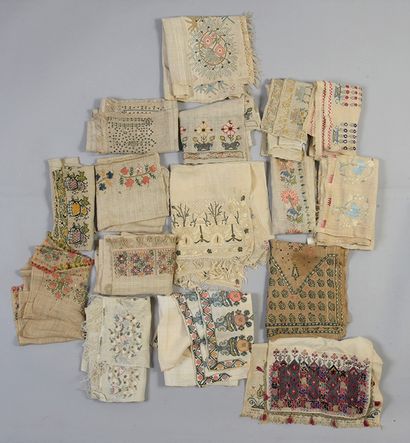 null Meeting of eighteen embroidered napkins, mainly Turkey, late nineteenth century,...