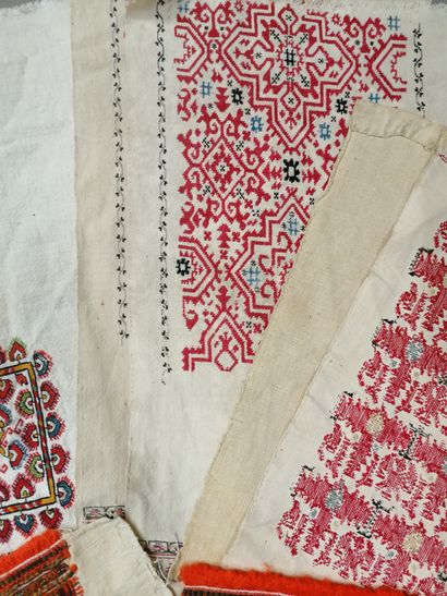 null Set of embroidered sleeve facings, Balkans, early twentieth century, cream cotton...