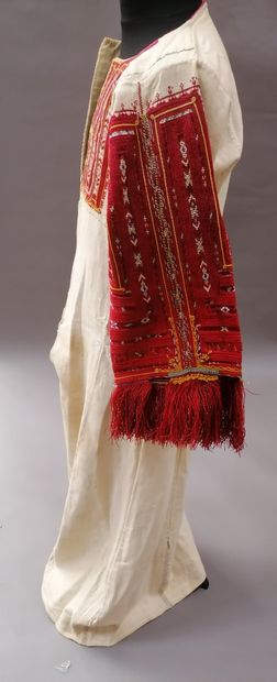 null Embroidered woman's tunic, Balkans, Macedonia first third of the twentieth century,...