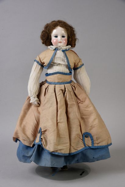 null Fashion doll of the Parisienne type, with porcelain head and bust, closed mouth,...