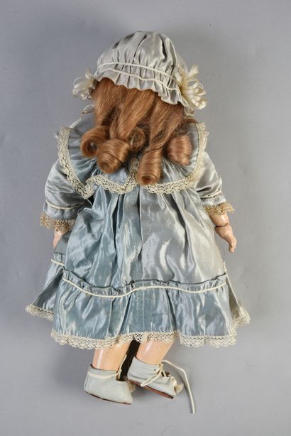 null BABY JUMEAU 7
French doll, with cast bisque head, closed mouth, marked DEPOSE...