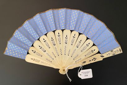 null Young girl, circa 1880
Small folded fan for a young girl. The double sheet of...