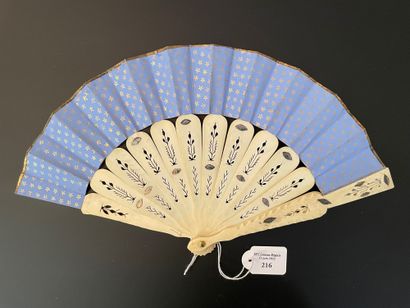 null Young girl, circa 1880
Small folded fan for a young girl. The double sheet of...