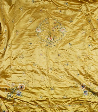null Embroidered bedspread, workshops of Canton, China for Europe, late eighteenth-early...