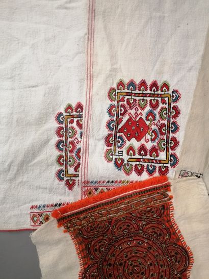null Set of embroidered sleeve facings, Balkans, early twentieth century, cream cotton...