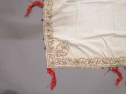null Embroidered shawl, Balkans, Bulgaria, early 20th century, cream cotton canvas...