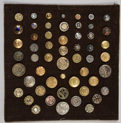 null Collection de boutons XVIIIe-XIXe siècles, boutons de toutes tailles, la plupart...