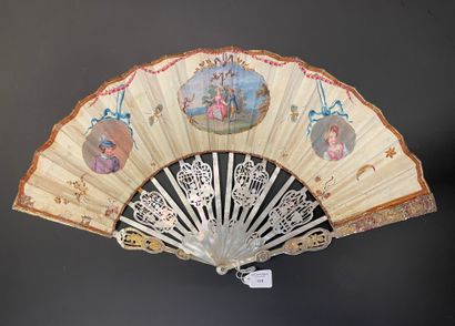 null Small portraits, circa 1760-1770
Folded fan, the paper-lined skin sheet painted...
