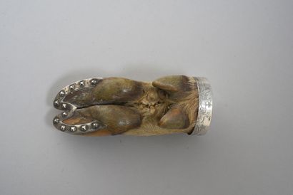 null Foot of stag mounted with a silver cabochon engraved: Forest of Senart Prince...