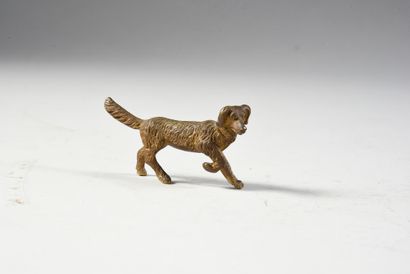 null Pair of bronze from Vienna
Two spaniels.
One standing with brown patina the...