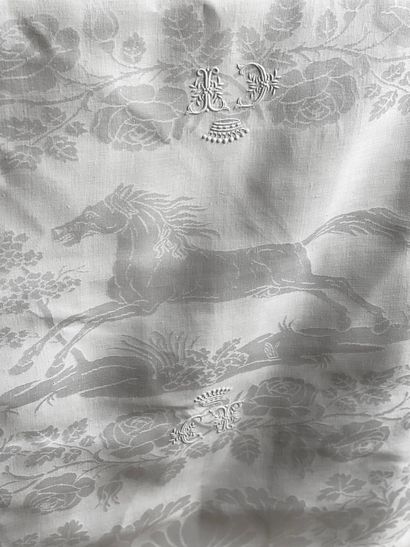 null Two tablecloths, damask with horses, county crown, 2nd half of the 19th century.
Two...