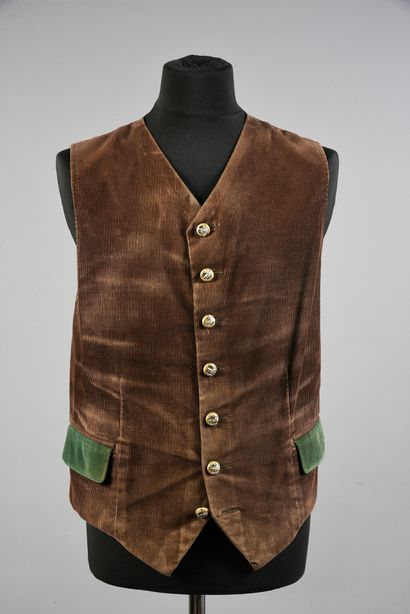 Vest in corduroy with green facings, rally...