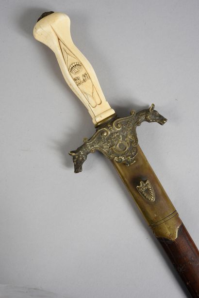null Dagger of venery, spindle out of ivory carved of a crown of count and a monogram,...