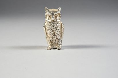 null Solid silver owl.
Minerve hallmark first title
H. : 6,5 cm
Weight : 205 g