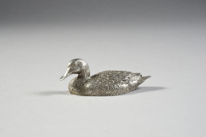 Solid silver duck Minerve hallmark first...