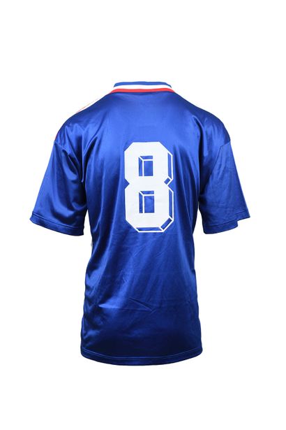 null Jersey n°8 of the French youth team worn during the International season 1995....