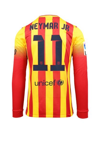 null Neymar JR. Attaquant. Maillot n°11 du FC Barcelone pour la saison 2014-2015...