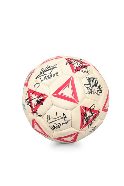 RC Lens. Ball with the autographs of the...