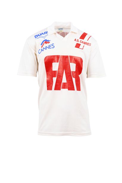 null Jean-François Daniel. Midfielder. Jersey n°10 of AS Cannes worn during the 1988-1989...