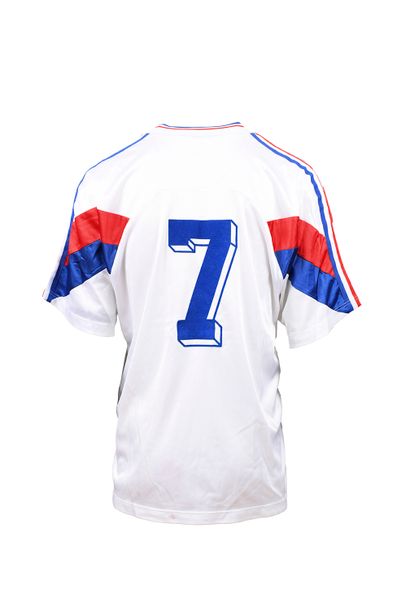 null Maillot n°7 de l'équipe de France jeunes porté lors de la saison Internationale...