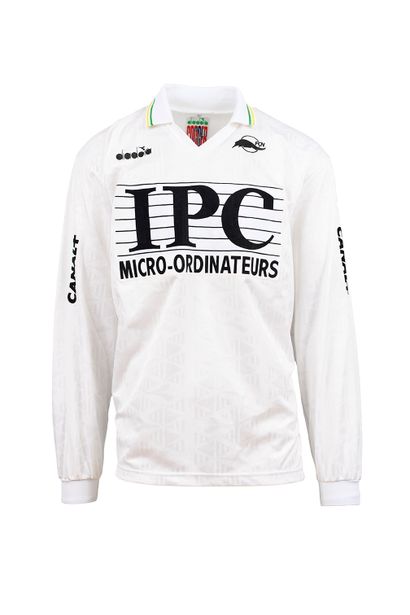 Patrice Loko. Attaquant. Maillot n°11 du...