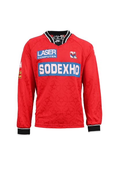 null Jean-Luc Sassus. Défenseur. Maillot n°2 de l'Olympique Lyonnais porté lors de...