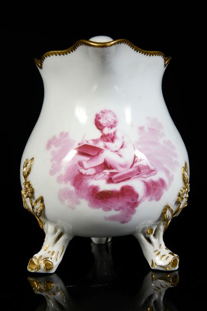 null Milk pot "à trois pieds" (1st size) in porcelain of Vincennes of the XVIIIth...