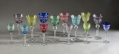 Saint Louis Service Tarn, modèle créé en 1957 Service composed of 19 water glasses...