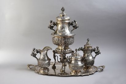 null Tea service in silver 800e, composed of a fountain with hot water, a jug, a...