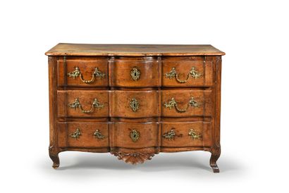 null Chest of drawers in fruitwood and natural walnut opening to three drawers, front...