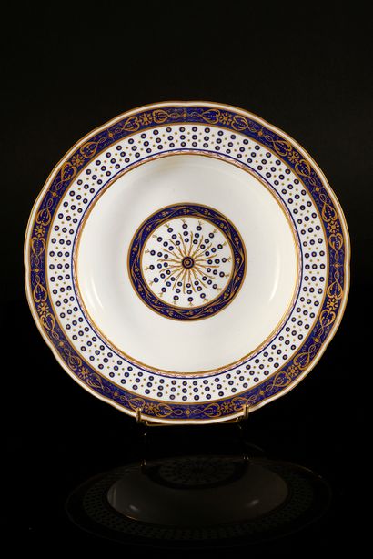 null Two 18th century Sèvres porcelain soup plates Marks in blue with two intertwined...