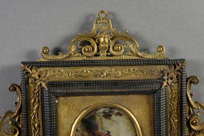 ITALIE, XVIIE SIÈCLE Rare tableau peint sur l'intérieur d'une coquille nacrée. Représentation...