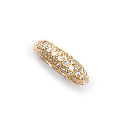null Ring in gold 750e, partially set with diamonds. 
TDD : 51 
Gross weight : 4,3...