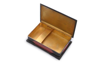 DUNHILL Paris Blackened silver box 800 thousandth, decorated with a plate in red...