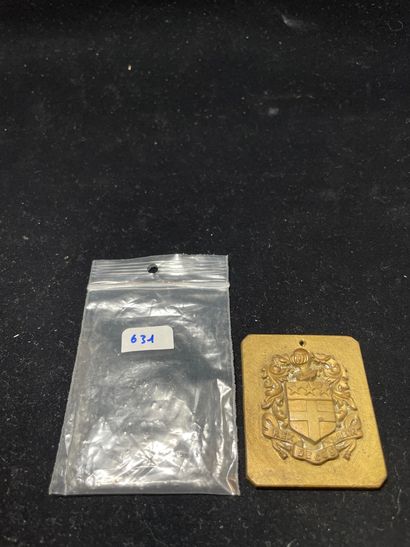 null LOT of 3 harness plates in lead, unidentified coat of arms