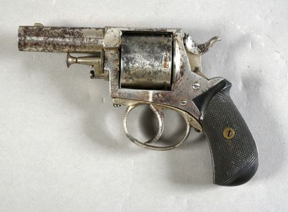 null Gros revolver à cinq coups, marque «British Bull Dog», calibre 11 mm, légères...