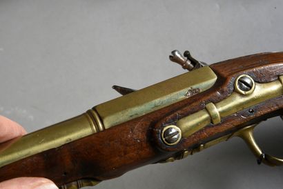 null Pair of flintlock pistols, bronze and metal locks, bronze barrels with sides...