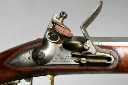 null Infantry rifle called "Versailles" model 1793, lock from the "Manufacture Impériale...