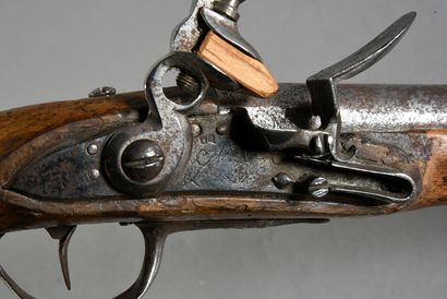 null Cavalry pistol model 1763-66 of revolutionary manufacture, lock of the "Manufacture...