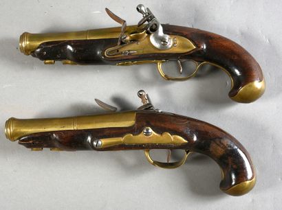 null Interesting pair of flintlock pistols, round bronze barrels with beads, steel...