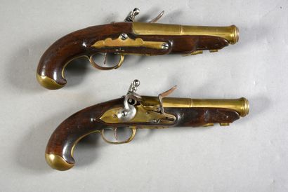 null Interesting pair of flintlock pistols, round bronze barrels with beads, steel...