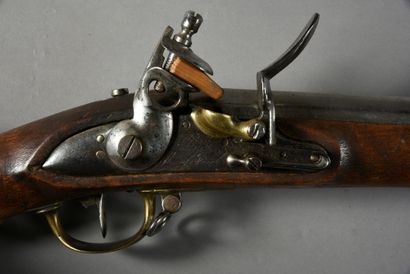 null Rifle model 1822 with flint of Dragon, lock of the "Royal Manufacture of Saint-Etienne",...