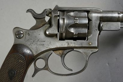 null Rare revolver of test model 1887 of the manufacture of weapon of Saint-Etienne,...