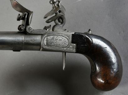null Flintlock and scotch handgun, engraved lock signed "Mariais et Tessier à Rouen",...
