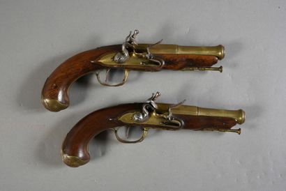 null Pair of flintlock pistols, bronze and metal locks, bronze barrels with sides...