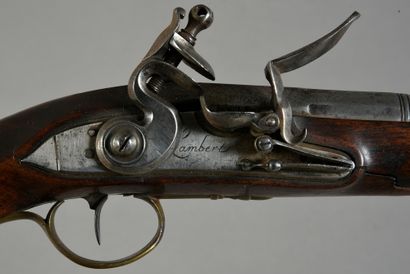  Important pistolet de combat, platine à silex à corps plat signée «Lambert», fût...